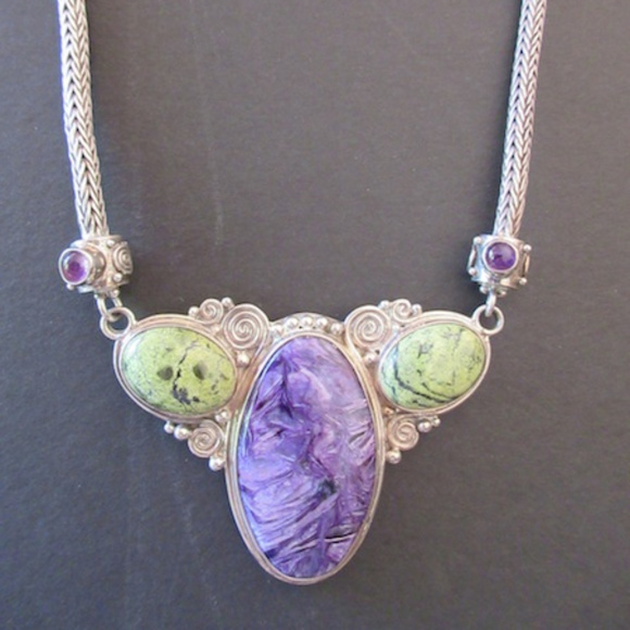 CHAROITE AND SEPENTINE NECKLACE, RING & BRACELET - Picture 1 of 8